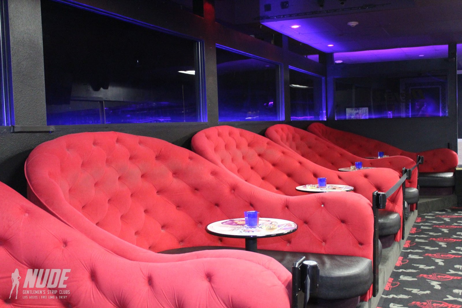 Deja Vu Showgirls Las Vegas red tufted booths